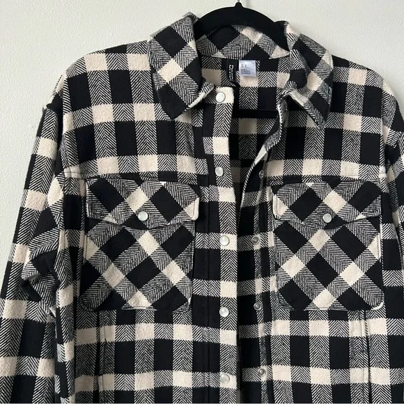 H&M Checked Shacket - US S - Picture 2 of 3